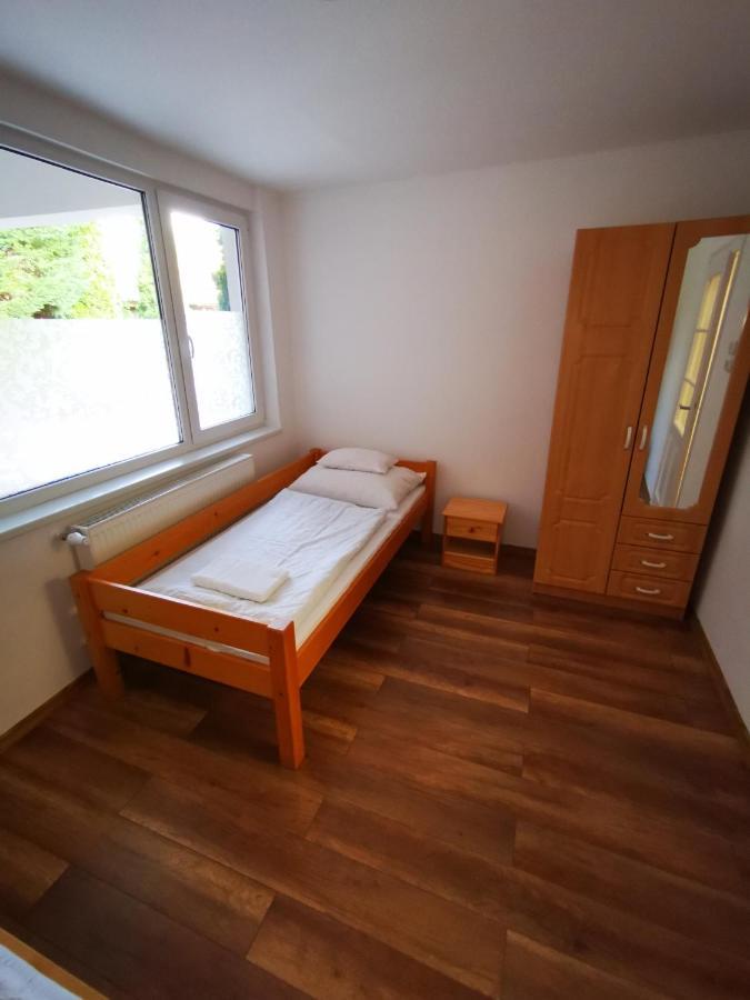 Mate Apartman Gyula Exterior photo